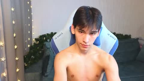 Snapshot of chem1ko chatting on February 10, 2025, 3:32 pm LUCASRYANPVT IS OPEN online show from February 10, 2025, 3:32 pm
