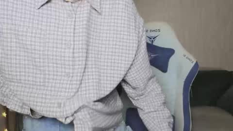 LUCASRYANPVT IS OPEN online show from October 6, 2025, 6:33 am