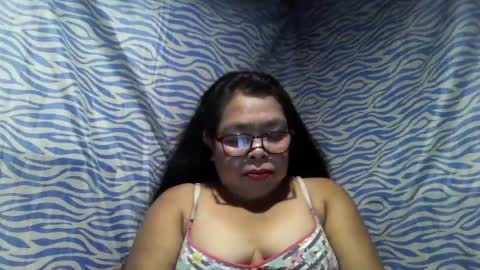 chenita_kits online show from June 25, 2026, 11:48 am