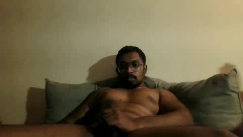 chennaibull1011 online show from June 18, 2026, 7:18 pm