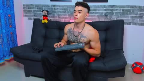 Snapshot of chepe_fit chatting on January 24, 2025, 3:43 am chepe vause online show from January 24, 2025, 3:43 am