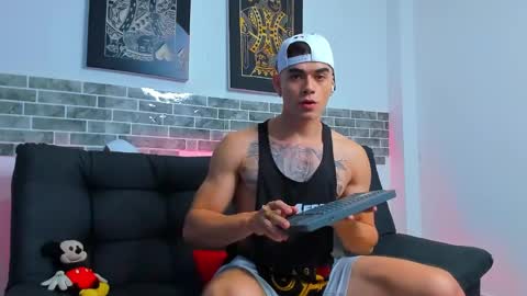 Snapshot of chepe_fit chatting on February 1, 2025, 3:08 am chepe vause online show from February 1, 2025, 3:08 am