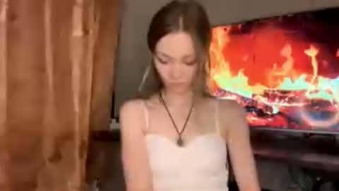 Elizabeth  you can call me Elly online show from January 12, 2026, 9:20 pm