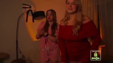 Snapshot of cheriri chatting on December 2, 2025, 5:08 pm Ri online show from December 2, 2025, 5:08 pm