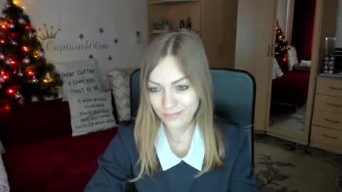 Snapshot of cherish_sia chatting on December 29, 2024, 9:50 am Silvia online show from December 29, 2024, 9:50 am