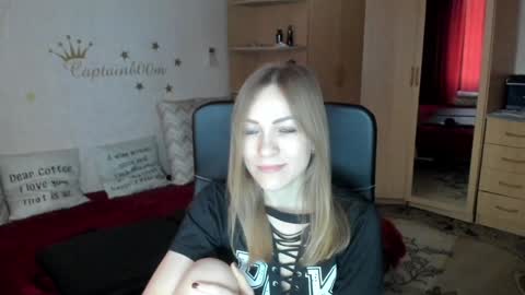 Snapshot of cherish_sia chatting on January 6, 2025, 6:14 am Silvia online show from January 6, 2025, 6:14 am