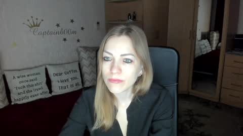 Snapshot of cherish_sia chatting on January 17, 2025, 4:28 am Silvia online show from January 17, 2025, 4:28 am