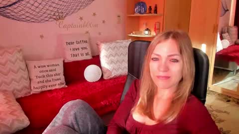 Snapshot of cherish_sia chatting on September 11, 2025, 4:34 am Silvia online show from September 11, 2025, 4:34 am