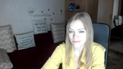Snapshot of cherish_sia chatting on September 18, 2025, 2:57 am Silvia online show from September 18, 2025, 2:57 am