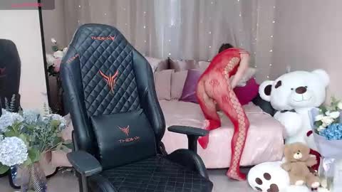 Adriana online show from October 14, 2025, 7:20 am