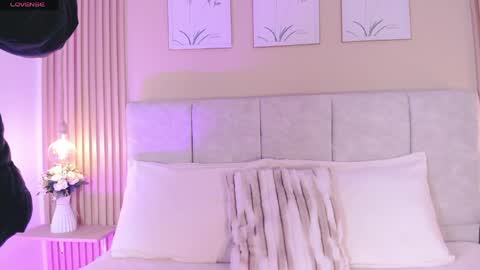 cherlyn_1 online show from May 11, 2026, 1:17 pm
