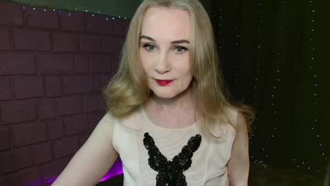 Snapshot of cherry_blossomsx chatting on April 29, 2026, 4:11 pm thanks guys see you tomorrow online show from April 29, 2026, 4:11 pm