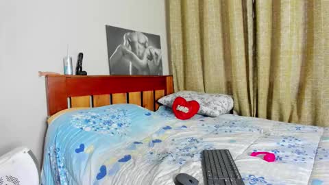 cherry_falls online show from November 27, 2025, 3:41 am