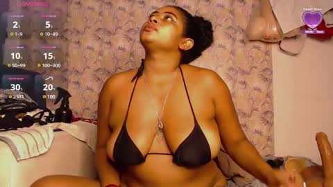 Snapshot of cherry_guerrera chatting on December 29, 2024, 2:06 am Ask me online show from December 29, 2024, 2:06 am
