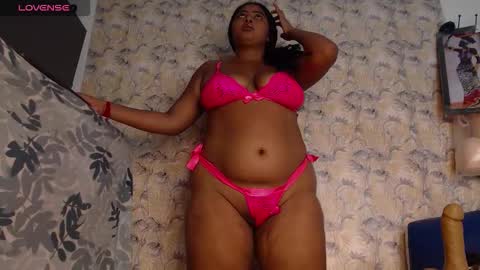 Ask me  online show from November 22, 2025, 11:15 pm