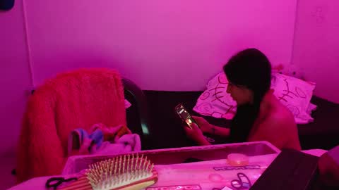 Nezumy Rey  online show from January 24, 2025, 4:59 am