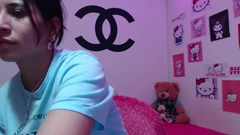 Nezumy Rey  online show from February 1, 2025, 10:55 pm