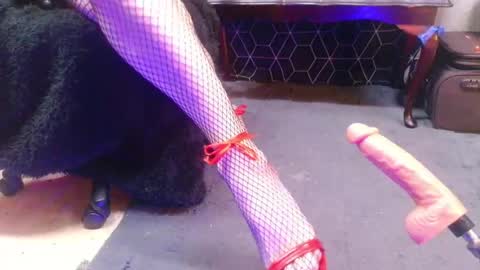 Snapshot of cherry_heels chatting on June 7, 2026, 1:10 am Cherry Heels online show from June 7, 2026, 1:10 am