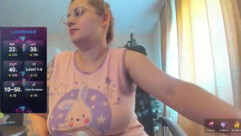 Snapshot of cherry_pie_69 chatting on January 16, 2025, 9:48 am mayra online show from January 16, 2025, 9:48 am