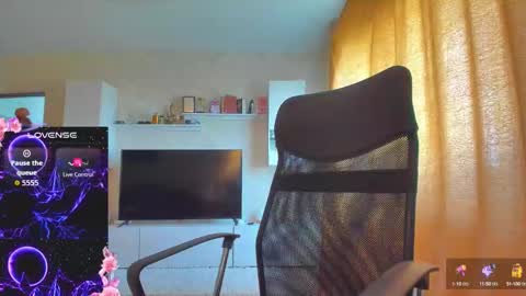 Snapshot of cherry_pie_69 chatting on September 11, 2025, 8:03 am mayra online show from September 11, 2025, 8:03 am