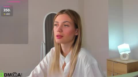 Snapshot of cherry_pr1ce chatting on February 2, 2026, 11:47 pm cherry_pr1ce online show from February 2, 2026, 11:47 pm