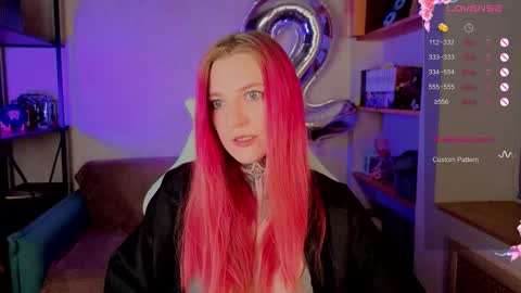 Roxy online show from October 23, 2025, 9:13 pm