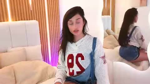 Snapshot of cherry_swain chatting on July 3, 2026, 8:59 pm Cherry online show from July 3, 2026, 8:59 pm