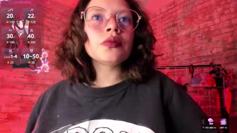     online show from October 3, 2025, 11:29 am