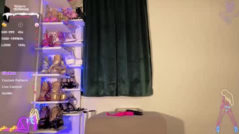 Snapshot of cherrycreme chatting on December 18, 2025, 1:55 am Cherry online show from December 18, 2025, 1:55 am