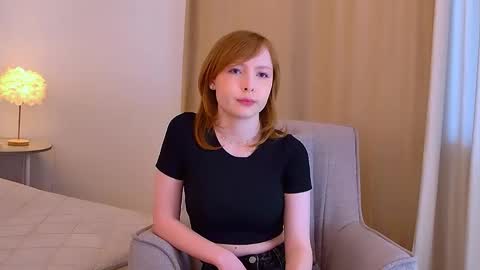 cherrycrushlove online show from March 15, 2026, 5:57 am