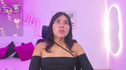 C H E R R Y online show from October 8, 2025, 11:41 am