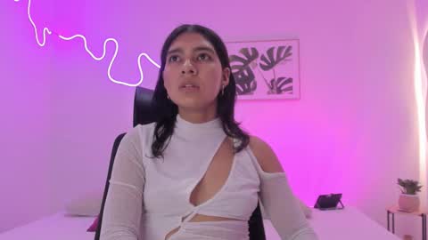 C H E R R Y online show from November 3, 2025, 11:33 am