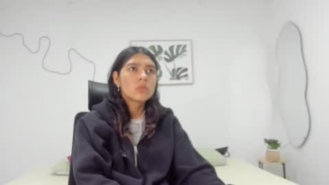 C H E R R Y online show from November 13, 2025, 11:31 am