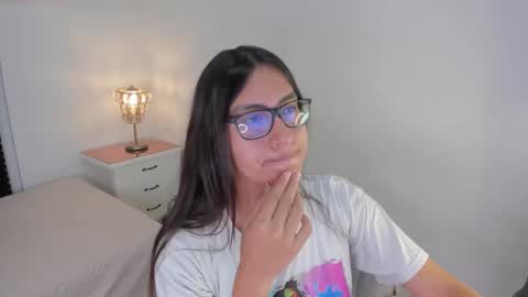 Cherry online show from November 15, 2025, 12:56 pm