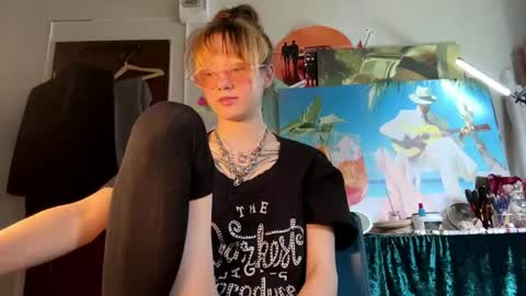 Snapshot of cherrylcornes chatting on May 2, 2026, 12:10 pm Nika online show from May 2, 2026, 12:10 pm