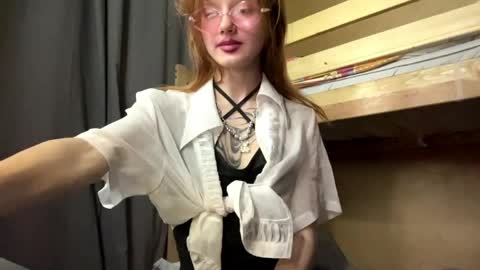Snapshot of cherrylcornes chatting on May 17, 2026, 3:15 am Nika online show from May 17, 2026, 3:15 am