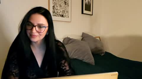 Snapshot of cherryluxe_ chatting on May 20, 2026, 7:20 pm Kira online show from May 20, 2026, 7:20 pm