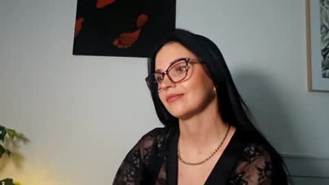 Snapshot of cherryluxe_ chatting on May 23, 2026, 6:12 pm Kira online show from May 23, 2026, 6:12 pm
