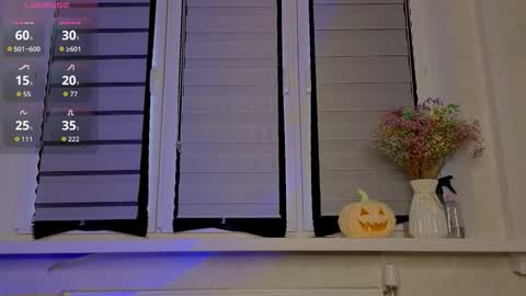 Lysia online show from October 18, 2025, 11:11 am