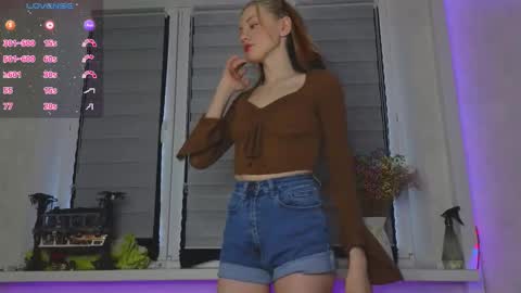 Lysia online show from March 16, 2026, 2:10 pm