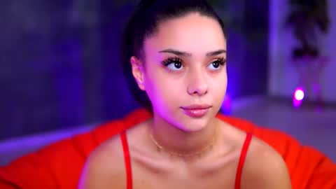 Selena online show from September 29, 2025, 7:08 pm