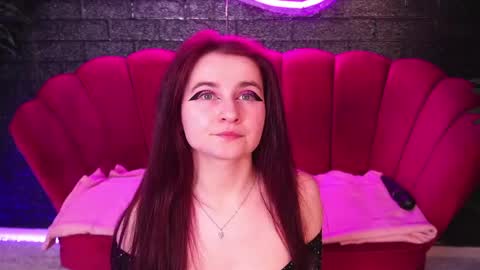 cherrysinn online show from April 17, 2026, 7:50 pm