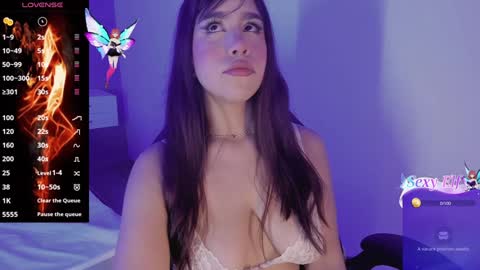 Snapshot of cherrysnow_ chatting on January 3, 2025, 3:49 am Cherry online show from January 3, 2025, 3:49 am