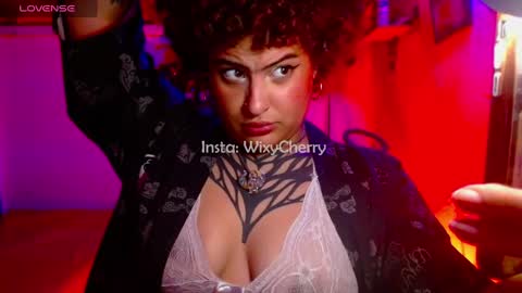 cherrywix online show from October 4, 2025, 1:58 am