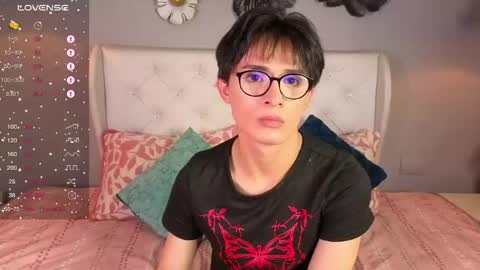 Snapshot of cherryy_boy chatting on May 31, 2026, 2:42 am Matias online show from May 31, 2026, 2:42 am