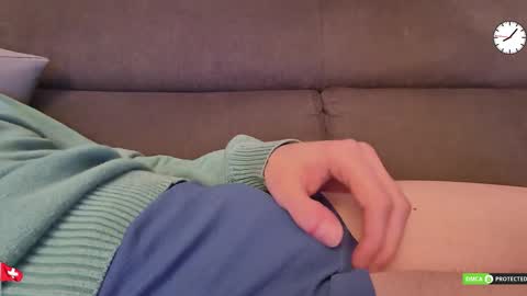 Snapshot of chezmonsieur_g chatting on February 8, 2026, 7:06 pm Grey online show from February 8, 2026, 7:06 pm