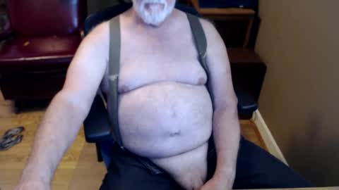 Snapshot of chgodad chatting on November 6, 2025, 4:19 pm chgodad online show from November 6, 2025, 4:19 pm