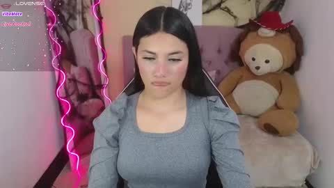 Chiara  online show from October 23, 2025, 3:06 am