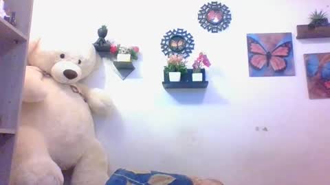 Snapshot of chiarafioree chatting on October 3, 2025, 8:28 pm ChiaraFioree online show from October 3, 2025, 8:28 pm