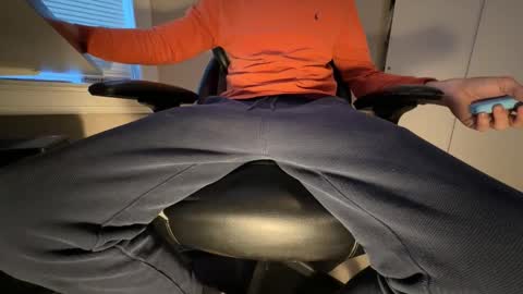 chiefgyro online show from November 10, 2025, 10:09 pm